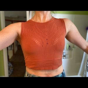 athelta crop workout too